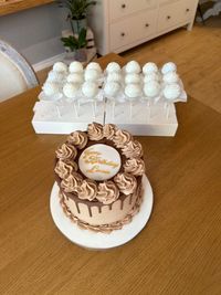 Schoko Cake-Design mit Cake-Pops